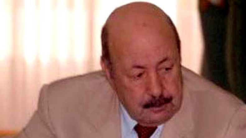 الملك محمد السادس يرسل وفدا رفيعا لتعزية عائلة العربي بلخير