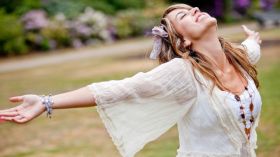 معنويات المرأة ترتفع بعد سن الثلاثين!