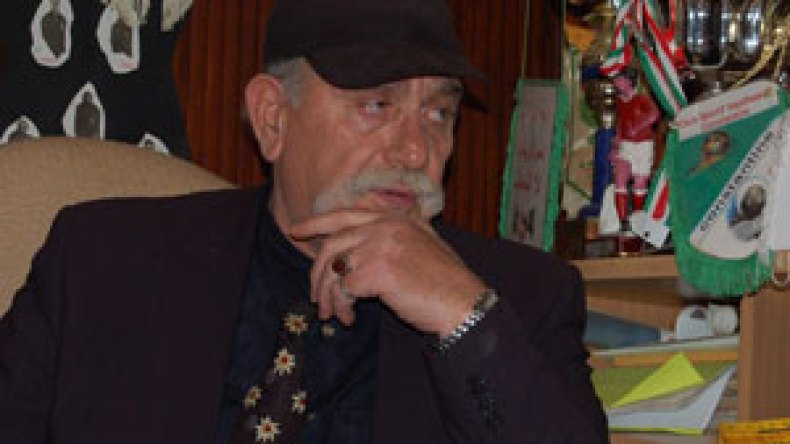 بليمام يهدّد باقتحام مقر مولودية وهران