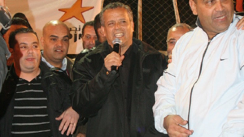 لخضر‭ ‬بلومي‭ ‬يحتفل‭ ‬بعيد‭ ‬ميلاده‭ ‬الـ53‭ ‬بين‭ ‬أنصاره،‭ ‬محبيه‭ ‬ونجوم‭ ‬أغنية‭ ‬الراي‭.‬