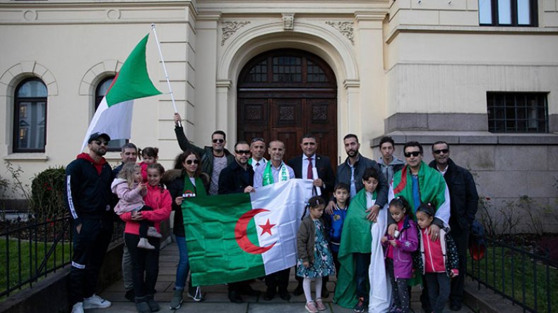 ترشيح “الحراك الجزائري” لنوبل للسلام عام 2020