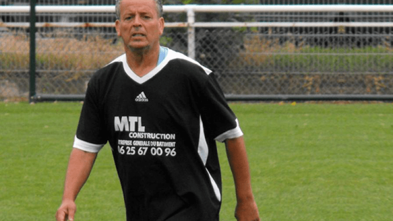 بلومي يرشح محمد صلاح للفوز بالكرة الذهبية الإفريقية 2017