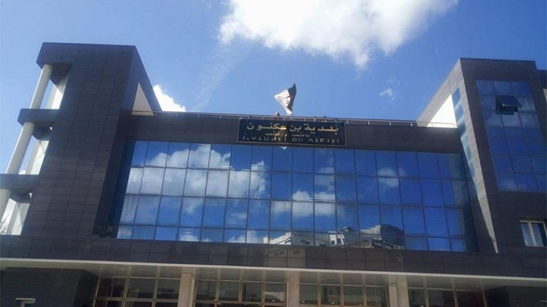 وفاة عامل بمقر بلدية بن عكنون إثر تعرضه لسكتة قلبية