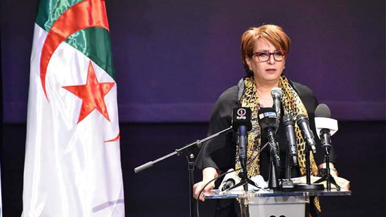 بن دودة من الأوبرا: مرسوم تنفيذي يحدد سير المسارح الخاصة قريبا