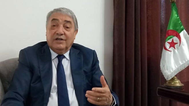 بن فليس وميهوبي يطالبان بتأجيل قانون المحروقات