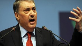 هاتوا البديل لإخراج الجزائر من الأزمة