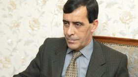 Le procès du Général Benhadid reporté au 14 mai