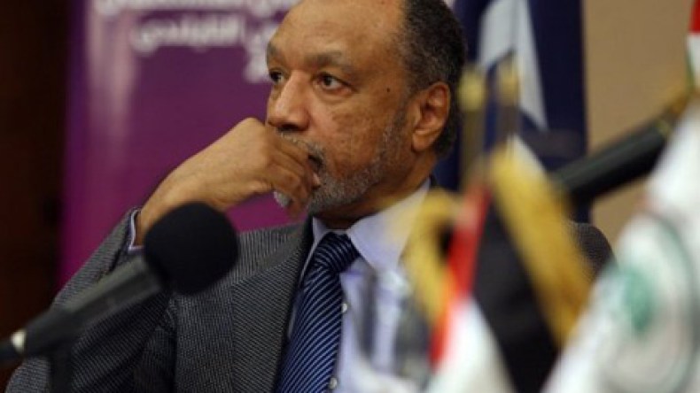 القطري بن همام يعتزم الإنسحاب من عالم الكرة