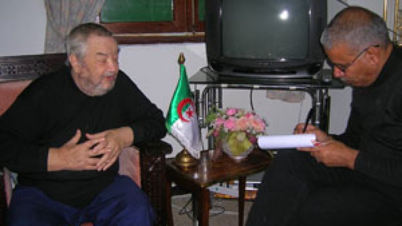 عارضت رئاسة فرحات عباس للحكومة المؤقتة وأحبطت مؤامرة فتحي الذيب الانقلابية