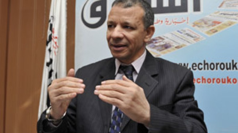 بن قرينة للشروق: ‮”‬لم‭ ‬نكن‭ ‬خونة‭ ‬حتى‭ ‬يشترط‭ ‬علينا‭ ‬الشيخ‭ ‬نحناح‭ ‬استقالات‭ ‬مسبقة‮”‬