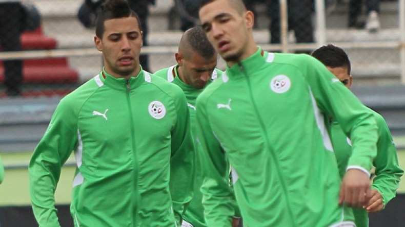 خط وسط ميدان “الخضر” مشكلة حقيقية تؤرق الجزائريين..و حاليلو مطالب بإيجاد الوصفة