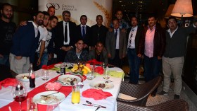 مجموعة “عمر بن عمر” تهنئ الخضر وتؤكد مرافقتهم في “كان” 2015