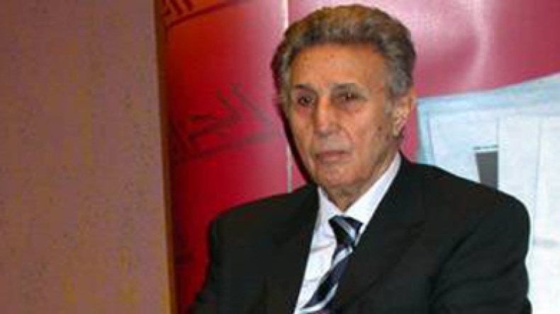 بن بلة رئيسا للجنة الوطنية للتضامن مع الرئيس السوداني