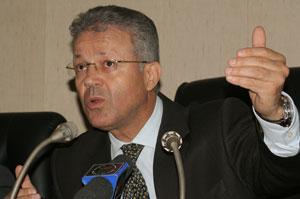 Algérie / Le Ministre de l’éducation met en garde contre les faux sujets du bac monnayé par des faussaires auprès des candidats.