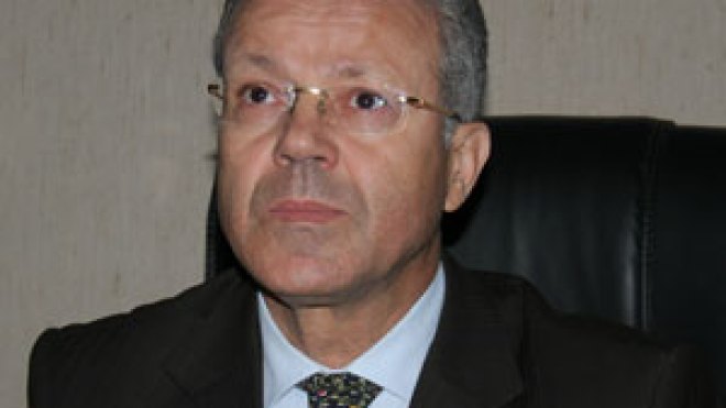 إحالة ضحايا المأساة الوطنية من موظفي قطاع التربية على البطالة مجددا