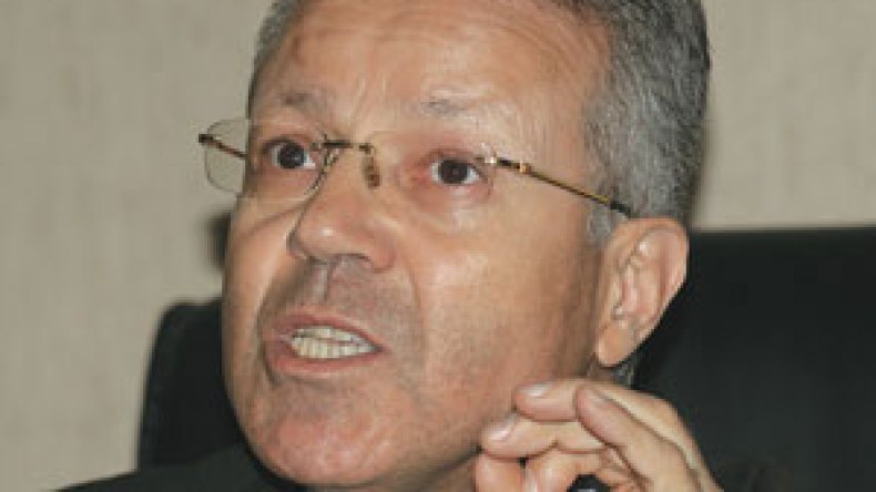 أساتذة ثانوية رايس حميدو لم يستفيدوا من العطلة؟!