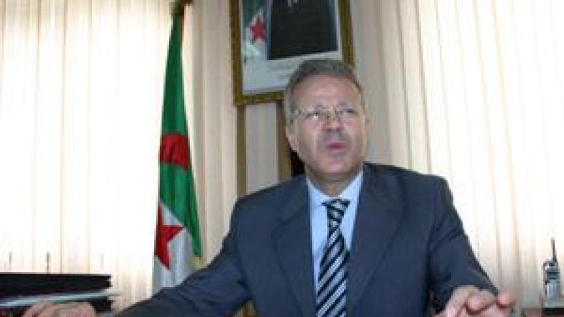 بن بوزيد يرخص للتلاميذ الراسبين بإعادة السنة الرابعة متوسط والثالثة ثانوي