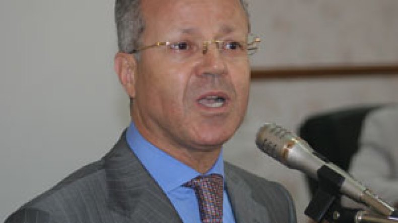 لم أمنع “الماكياج والجينز” في المؤسسات التربوية !