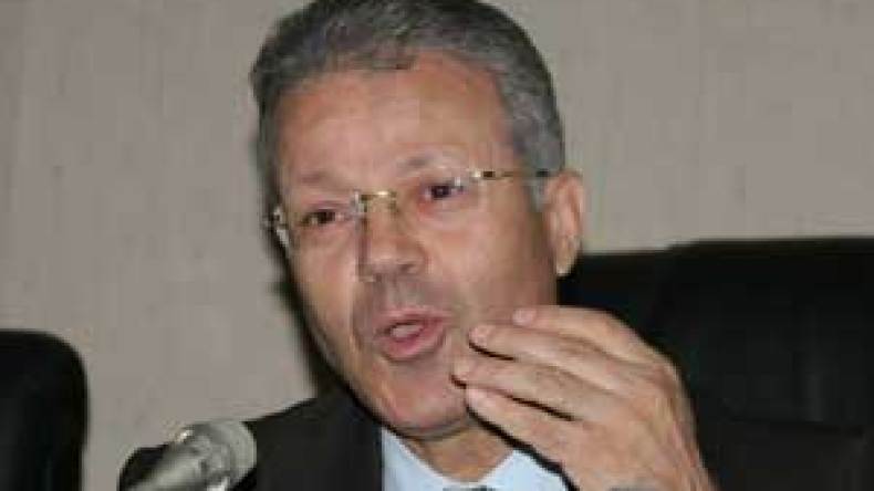 بن بوزيد يحذر أعضاء لجنة تحضير امتحانات البكالوريا