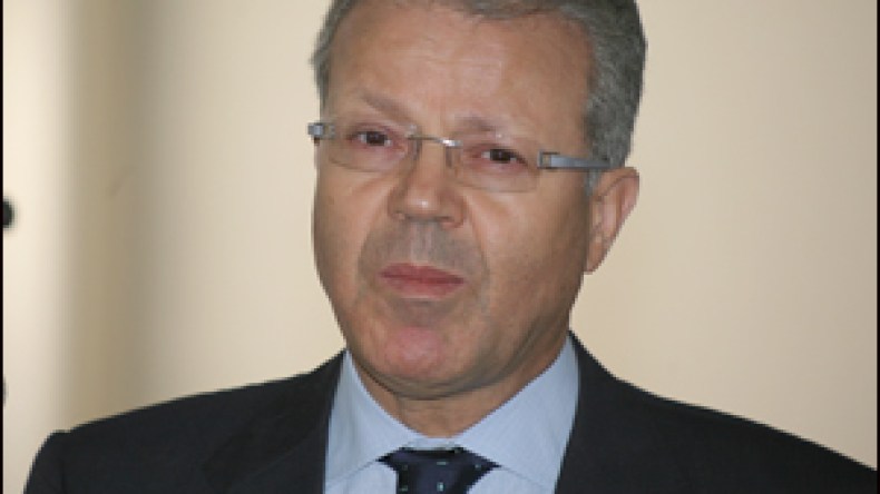 الجمعة يوم مقدس ولا دراسة فيه