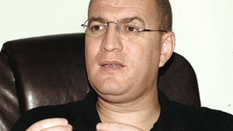 الإنقلاب على بن براهم يثير استنكارا في بيت الكشافة