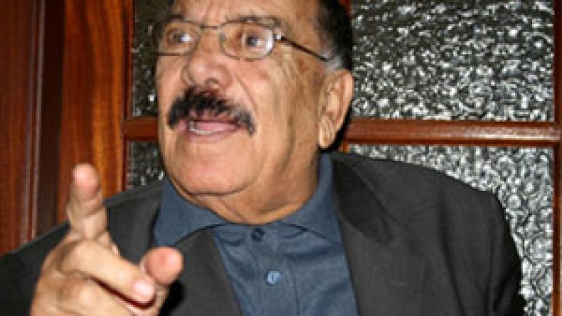 أشهد أن بومدين سُمّم في زرالدة