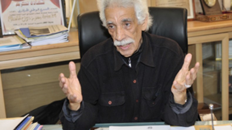 “عمري ورائي ولست خائفا على منصبي والثرثارون أعداء النجاح”