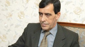 تأجيل محاكمة الجنرال المتقاعد بن حديد