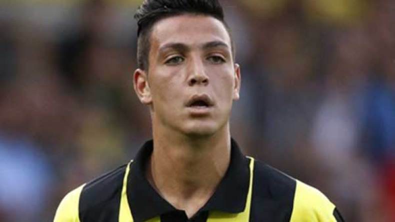 بن سبعيني يوقع الاثنين على عقد انضمامه لمونبيلييه