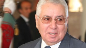 عبد‭ ‬القادر‭ ‬بن‭ ‬صالح‭.. ‬ابن‭ ‬النظام‭ ‬الوفي‭ ‬ورجل‭ ‬المهمات‭ ‬الحرجة