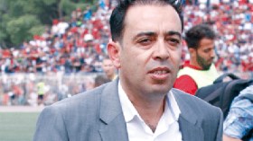 نعاني أزمة وإذا لم تدخل إعانات البلدية سأنسحب بعد مباراة “الكاب”