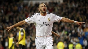 بن زيمة: أطمح للتتويج بكل الألقاب في 2014