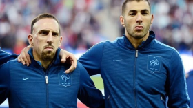 “زهية” تتسبب في تراجع شعبية ريبيري وبن زيمة في فرنسا