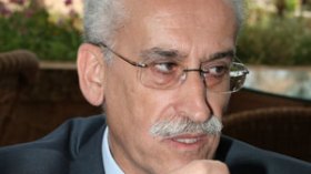 “اللغة العربية في الجزائر بخير وانتشار الفرنسية لا يخيفنا”