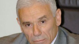 القنصليات الجزائرية بالخارج ترفض تسوية الوضعيات الإدارية لآلاف المهاجرين