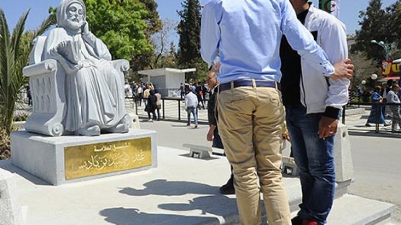 التمثال الحجري.. ثالث محاولة اغتيال للإمام ابن باديس