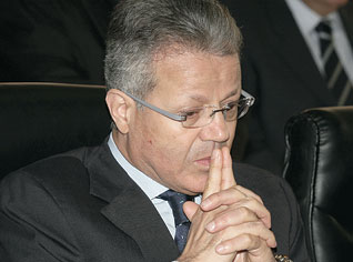 A l'opposé de l'Algérie, le Ministère de l'Education en Egypte reporte la session 2009 du Baccalauréat en prévision du match Algérie/Egypte.