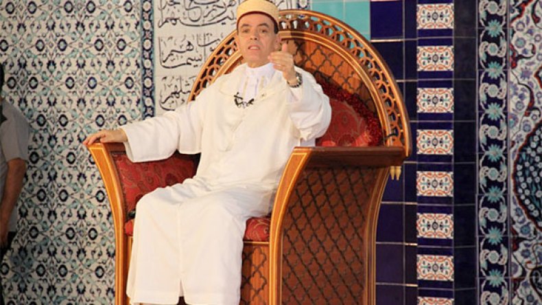 “سحر الإنترنت”.. وهم جديد وترويج لثقافة الدجل