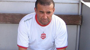 Benchikha cédera sa place pour un entraineur « étranger » juste après le match face à l’Afrique centrale