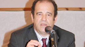 بن دعماش: بطاقات إلكترونية رسمية ستعوض بطاقات الفنان قريبا