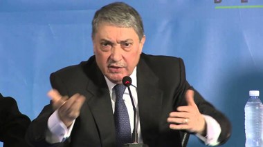 Benflis calls for national dialogue on shale gas exploration in Algeria