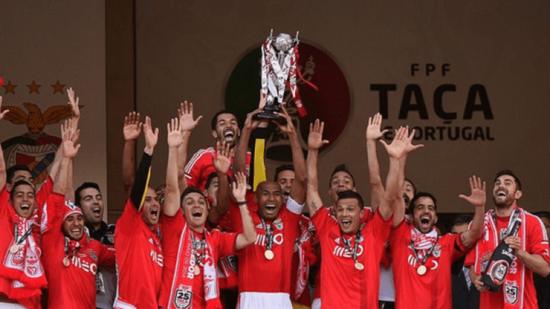 بنفيكا يعوّض إخفاق “أوروبا ليغ” المتتالي.. بثلاثية تاريخية محليا