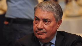 بن فليس يدعم مبادرة الشخصيات الثلاث