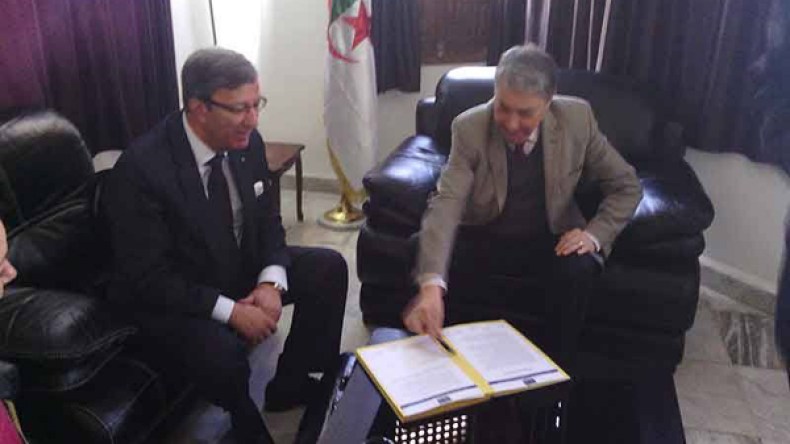 بن فليس يتبرأ من رسالة بن نواري