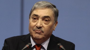 Benflis :«Le pouvoir a donne la priorité à la consommation au détriment des richesses du pays »