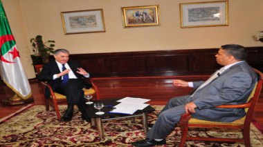 Benflis: “J’étais en désaccord avec Bouteflika sur la loi sur les hydrocarbures”