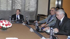 المعارضة‭ ‬تحاصر‭ ‬السلطة‭ ‬بمقترحاتها‭ ‬والأحزاب‭ ‬الصغيرة‭ ‬تتمرد