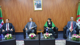 بن غبريط تدعو الأدباء إلى مرافقة التلاميذ في ورشة سكيكدة