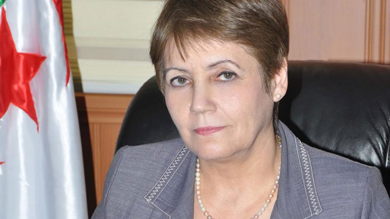 بن غبريط تفتتح الدخول المدرسي من سكيكدة