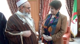 أولياء التلاميذ: علي عية دوره في المسجد.. ونرفض الحشو والعتبة